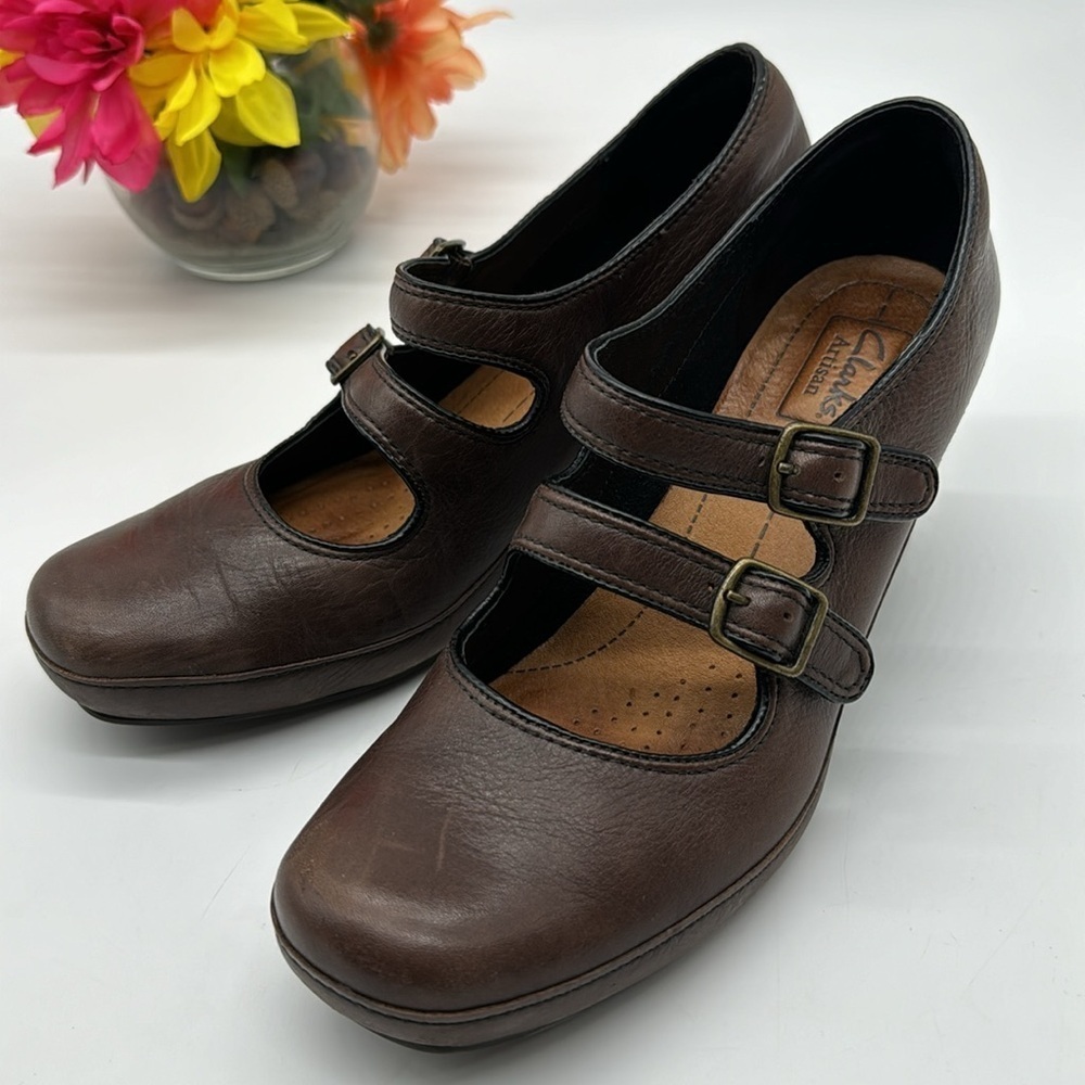 Clarks Artisan Brown Leather Heels Sz 9.5 MCH6305